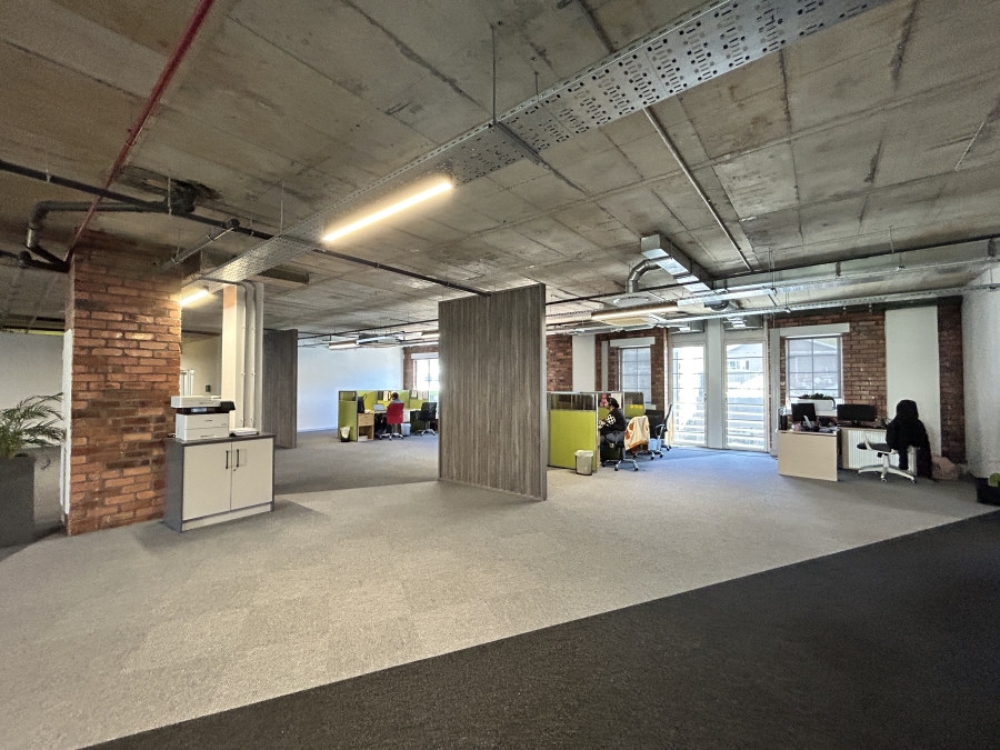To Let commercial Property for Rent in Green Point Western Cape
